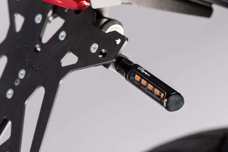 Frecce ( Coppia Indicatori Di Direzione Omologati E8) Nero